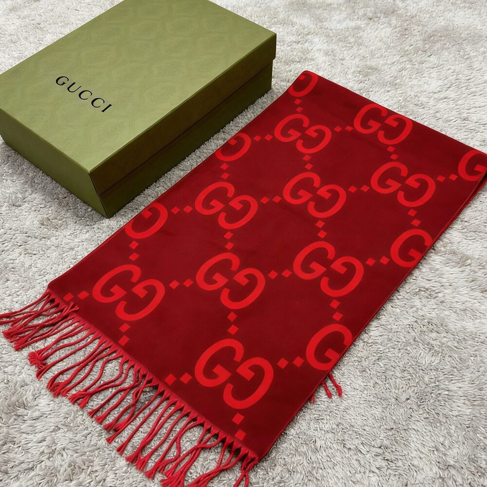 Gucci Red Bright GG Long Tassel Scarf - Picture 4 of 4